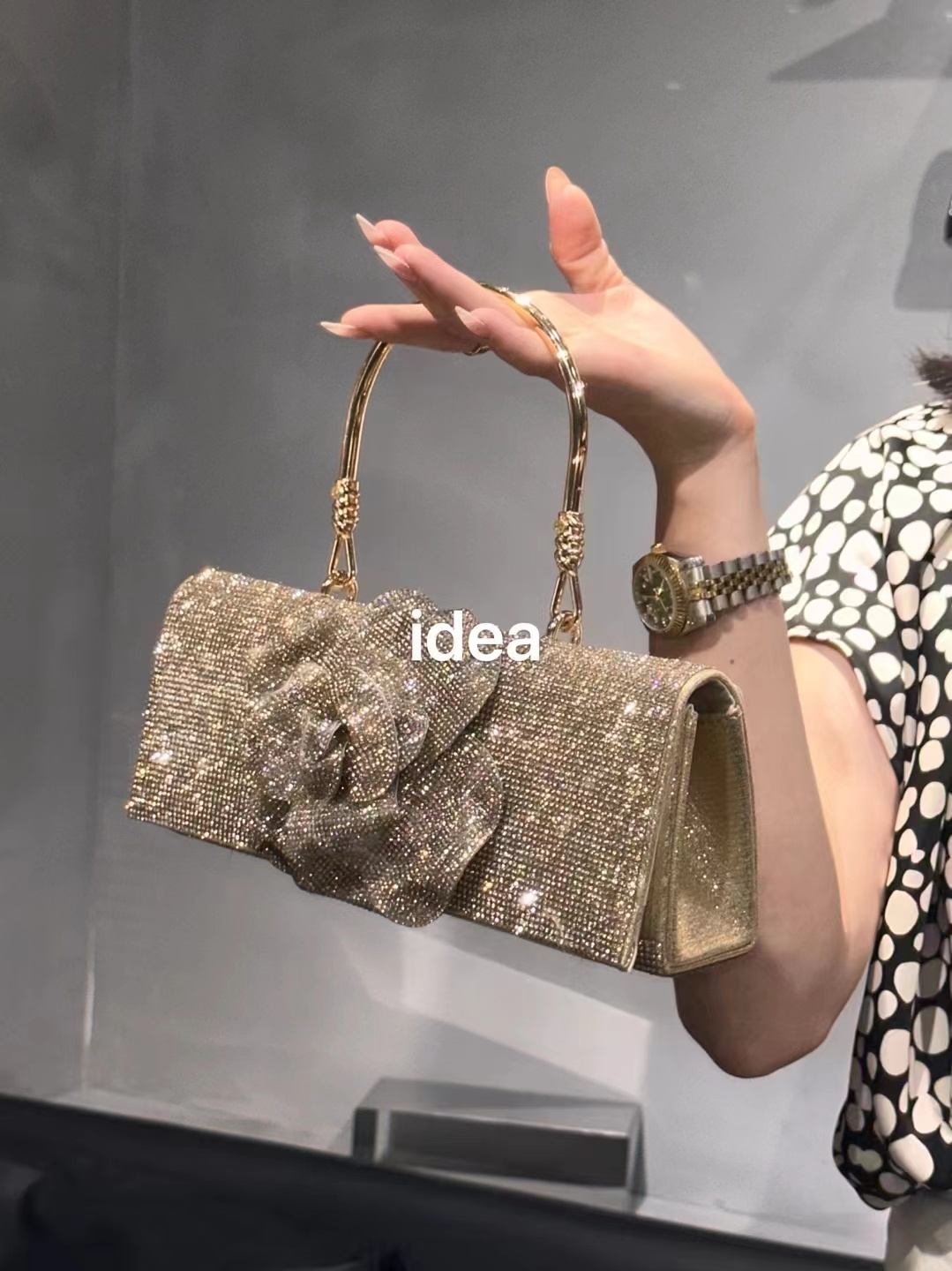 Glitter Diamond Floral Square  - Luxury Bags Reseller ulasan dan harga